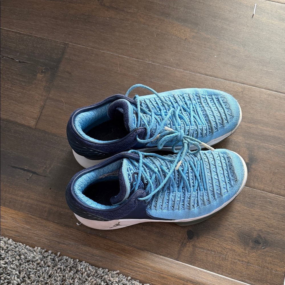 Jordan Kids Sneakers in Blue and Navy
